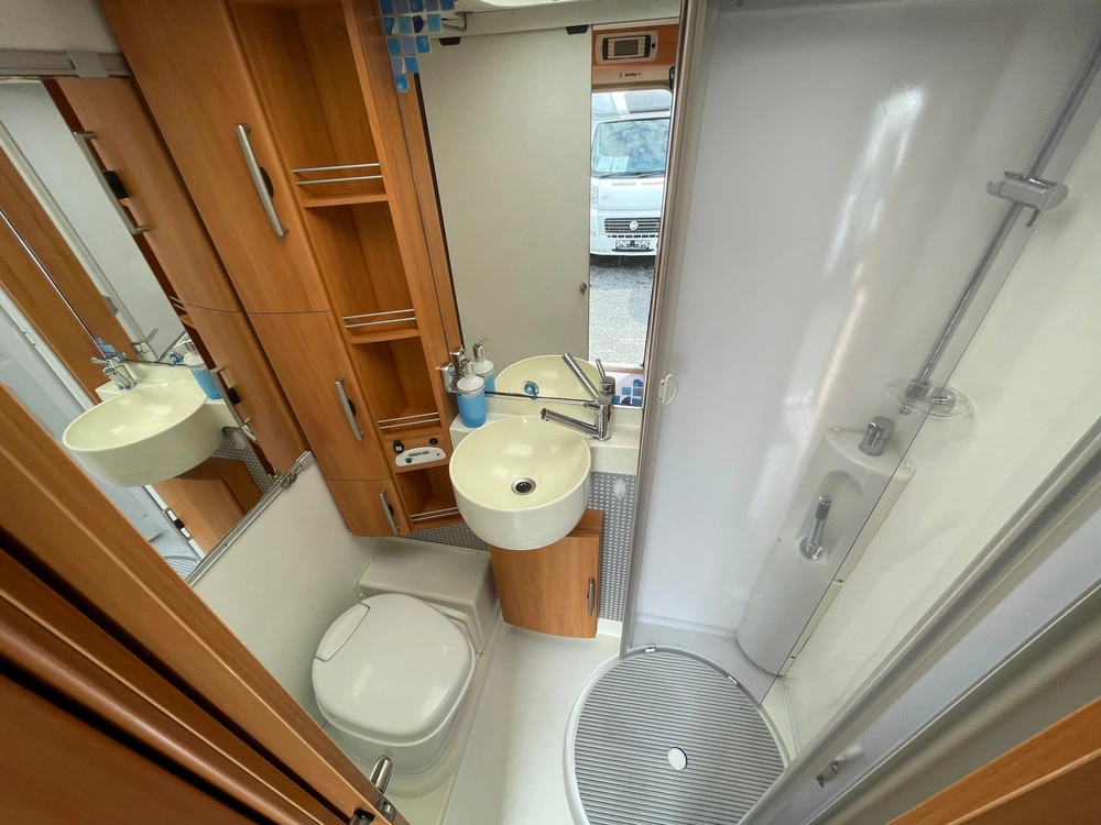 Fiat Hymer Camp GT obytný vůz alkovna