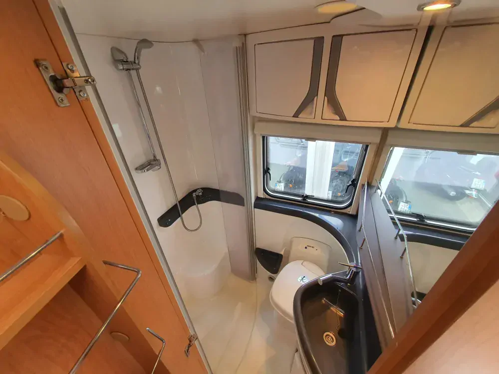 Fiat Ducato - Knaus Sport TR obytný vůz alkovna